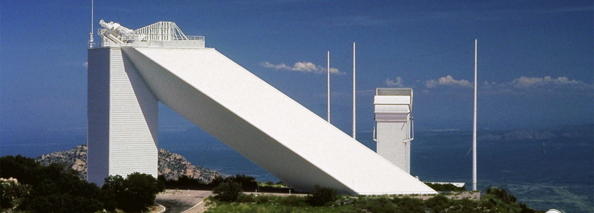 Đài quan sát New Mexico ngừng hoạt động do tín hiệu ngoài Trái đất? 